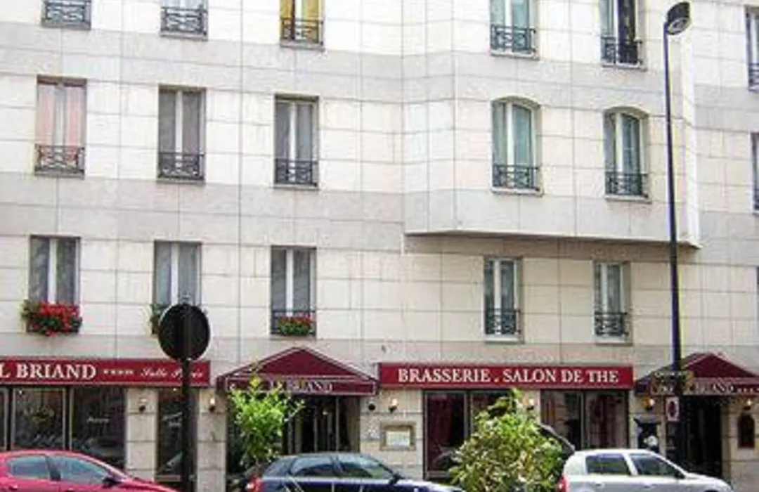 Hotel Briand Devient Hotel Ipl-1